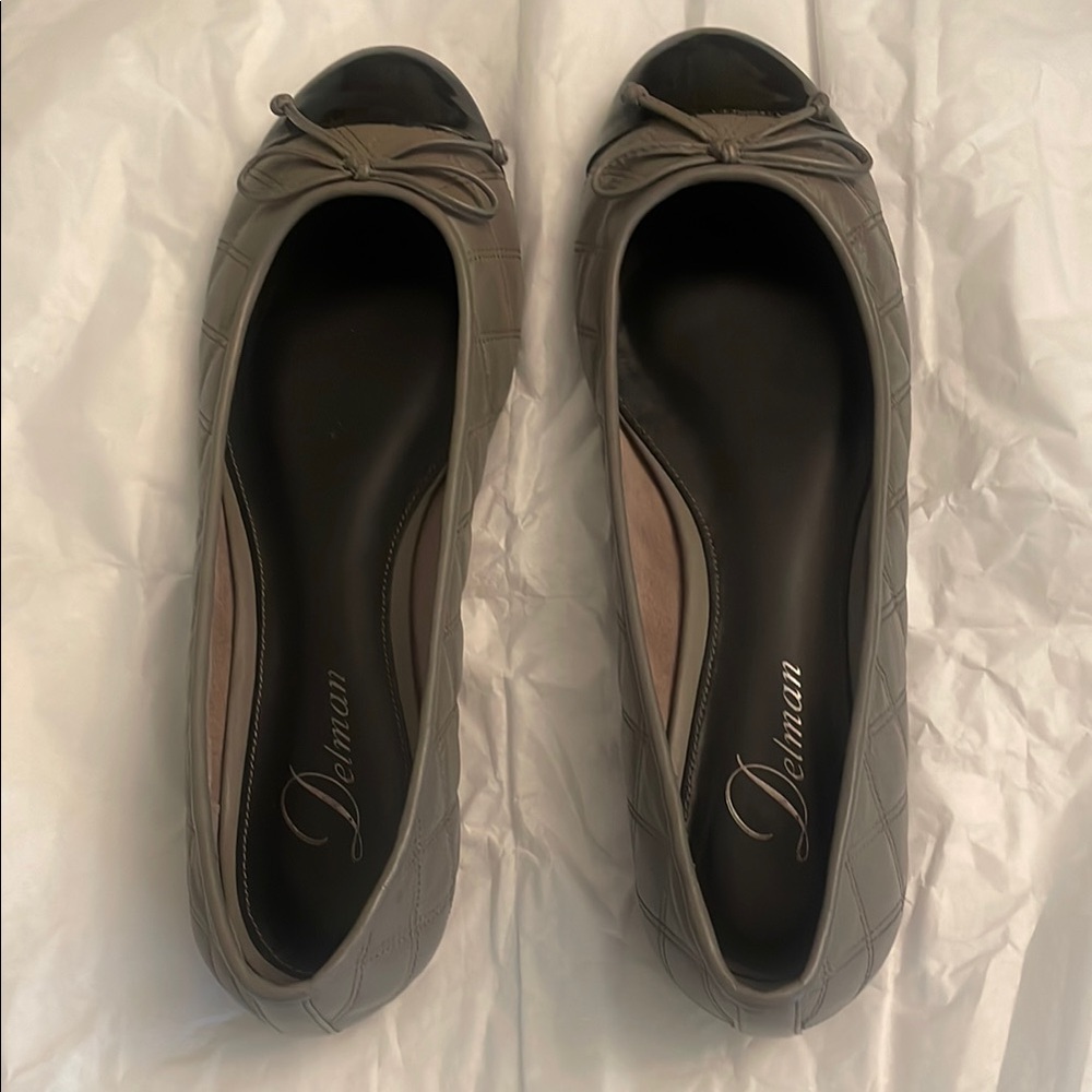 Delman Women's Gray Ballet Flats